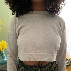 Long sleeved cropped sweater